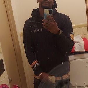 Meet your Posher, Devan